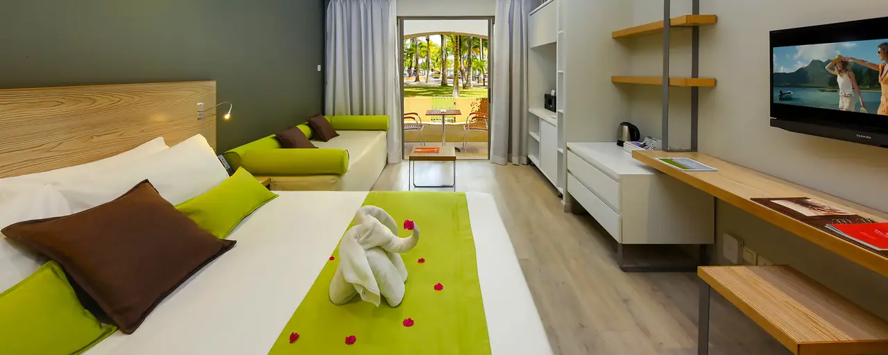Mauricia Beachcomber Resort & Spa photo 2
