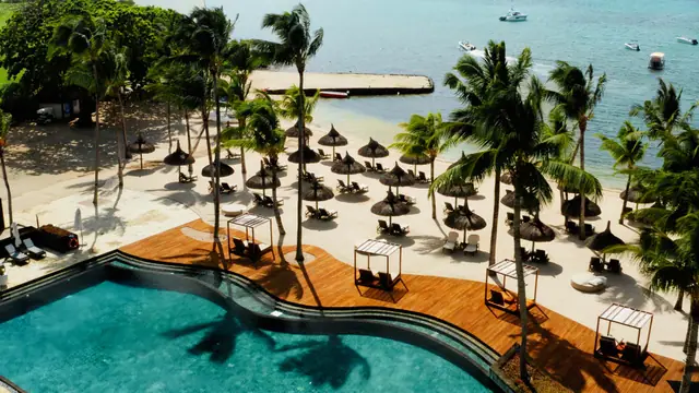The Bay Club at Anahita