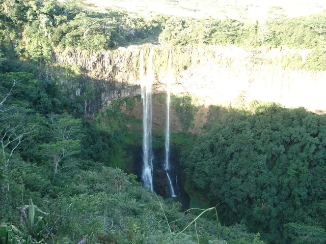 West, Mauritius