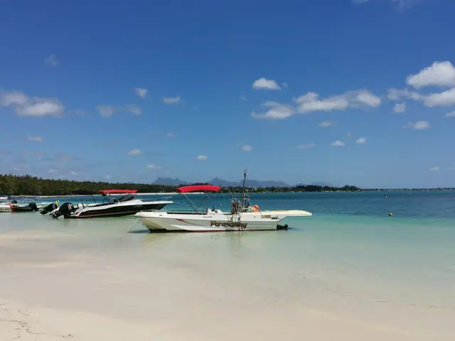 Mont Choisy Beach photo 3
