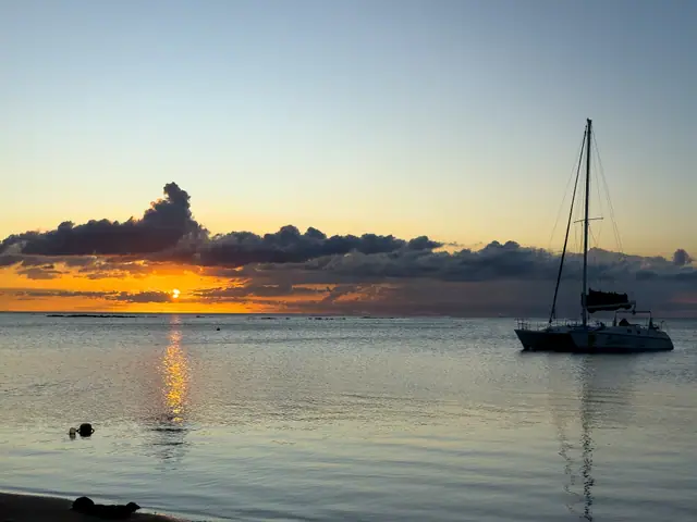 Mont Choisy Beach photo 2